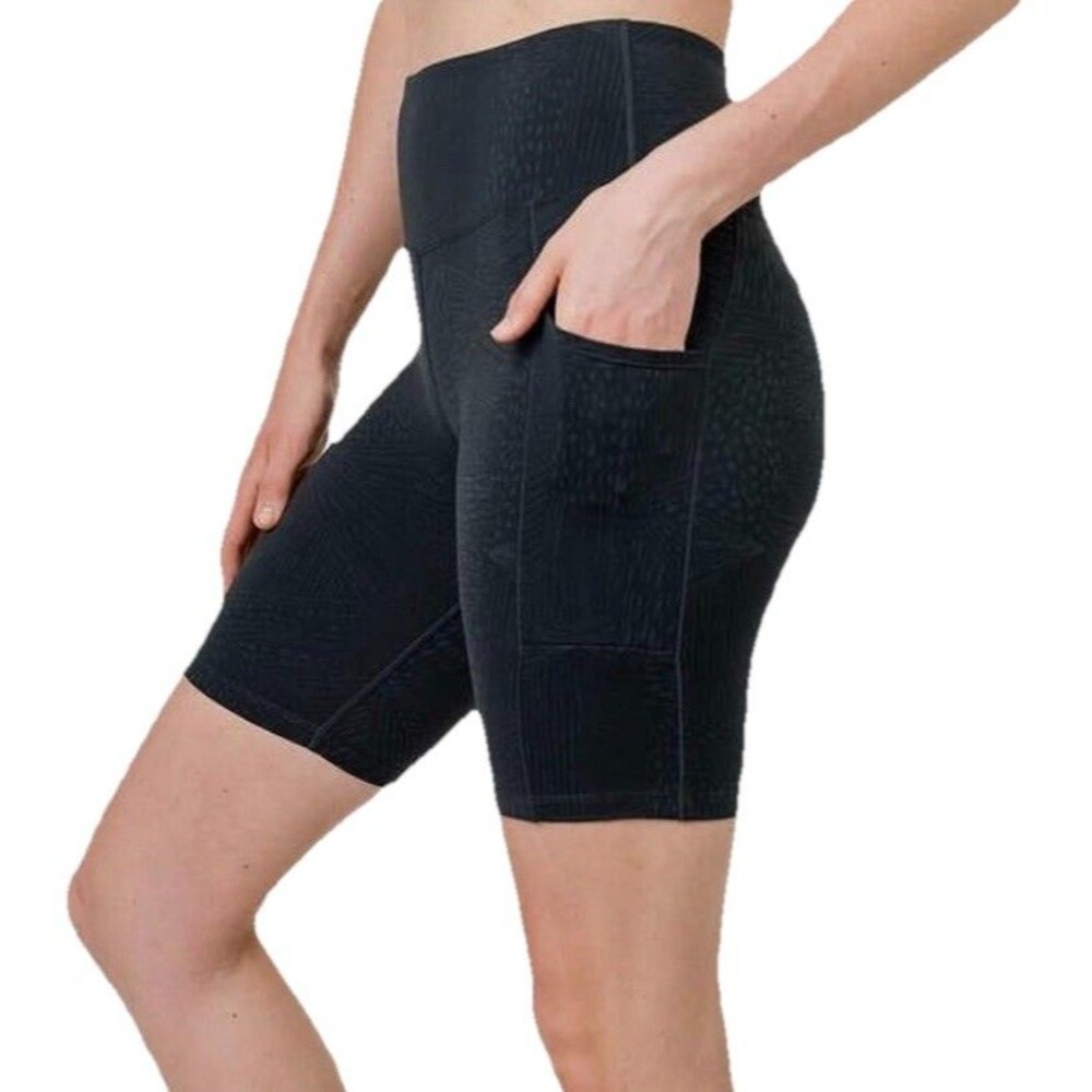 Tuff Athletics High Rise Bike Shorts Women Large Pockets Hunter Print UPF40 Gray